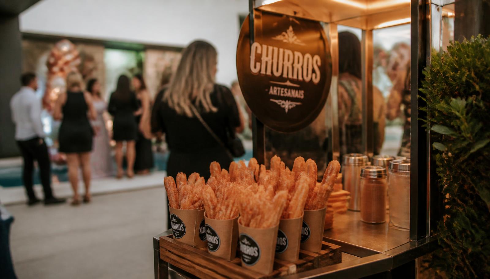 Carrinho de churros para aniversários: como incluir essa experiência na festa